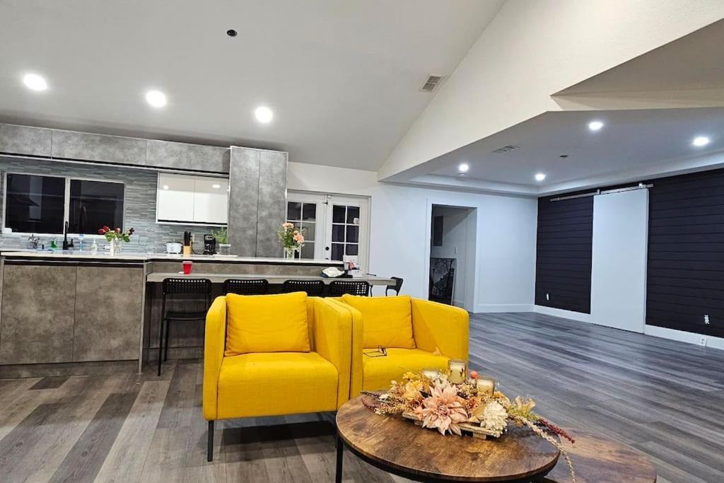Вилла Tranquil Oasis Retreat In Golden Gate Estates Нейплс Экстерьер фото